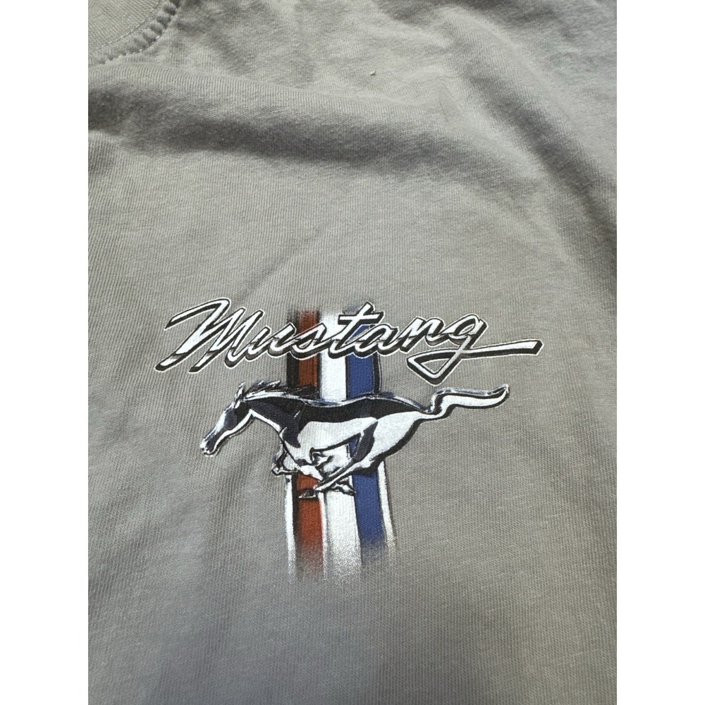 Newport Blue Mustang Shirt Mens XXL Gray Graphic Muscle Car Unleashed Ford - Picture 4 of 8